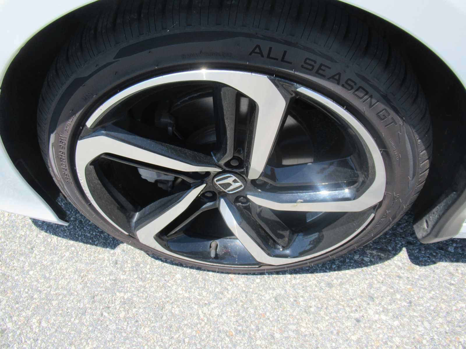 Used 2022 Honda Accord Sport image 12