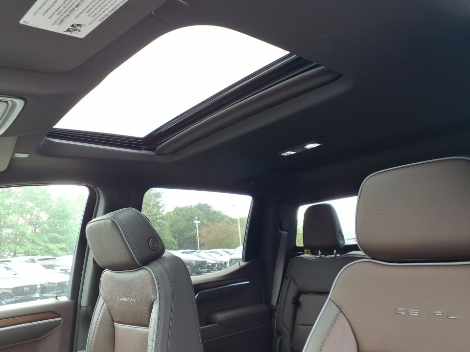 New 2026 GMC Sierra 1500 Denali w/ Denali Reserve Package image 14
