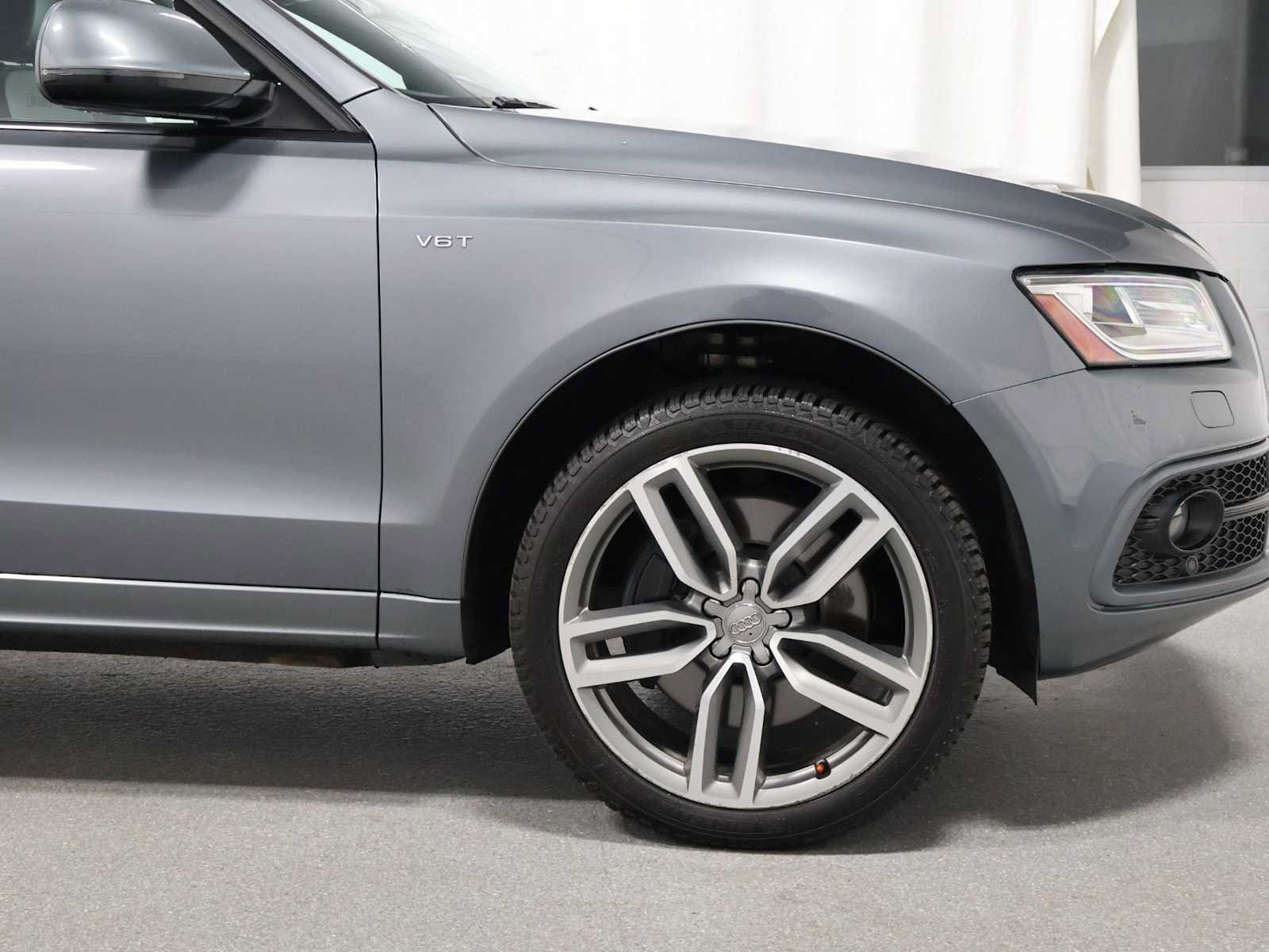 Used 2016 Audi SQ5 Premium Plus w/ Technology Package AWD/4WD image 11