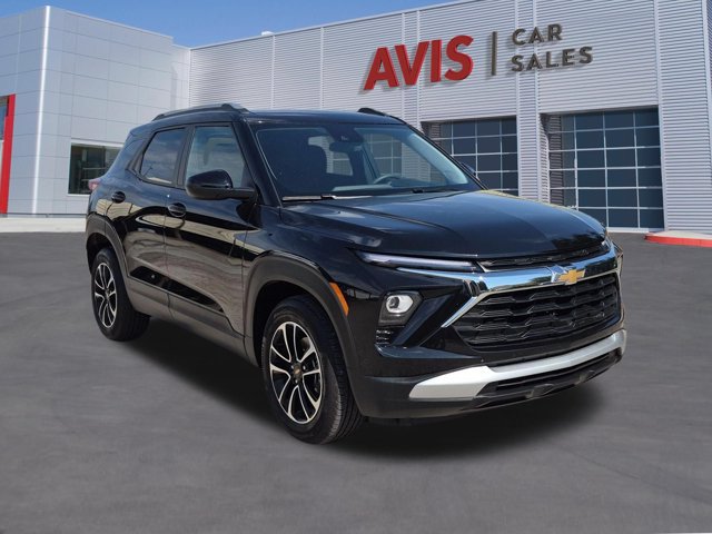 Used 2026 Chevrolet TrailBlazer LT FWD image 3