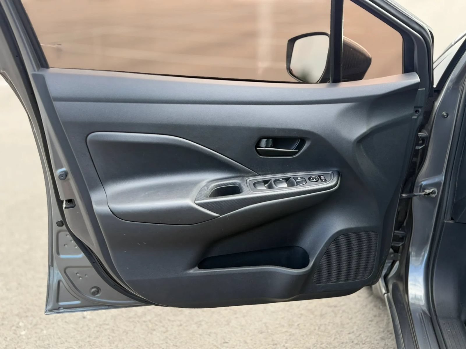 Used 2020 Nissan Versa S FWD image 9