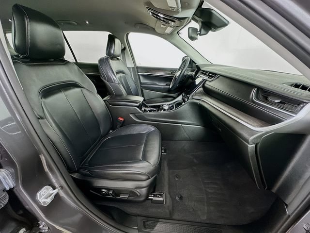 Used 2022 Jeep Grand Cherokee L Limited AWD/4WD image 8