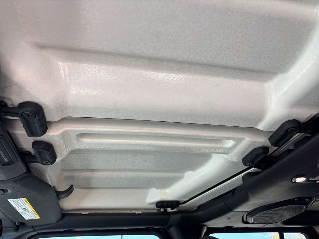 Used 2022 Jeep Gladiator Sport AWD/4WD image 23