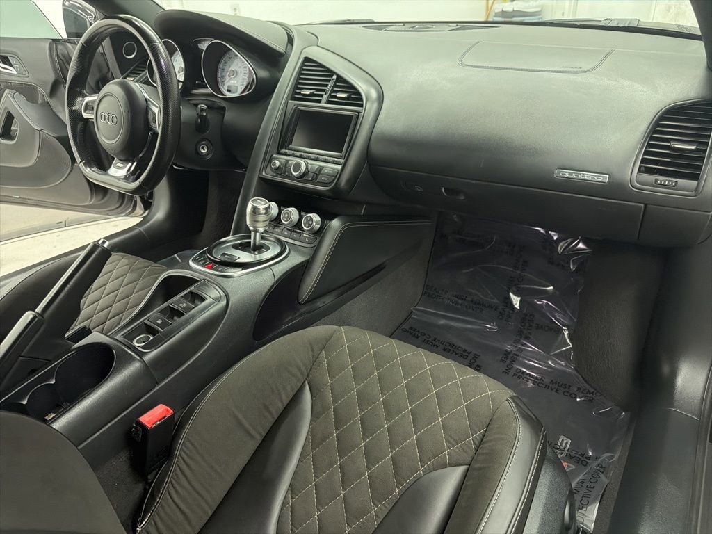 Used 2011 Audi R8 V10 image 20