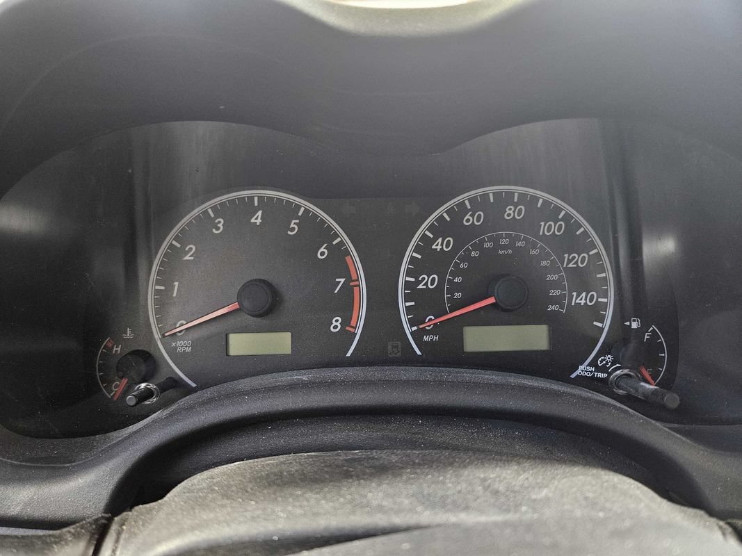 Used 2012 Toyota Corolla LE FWD image 14