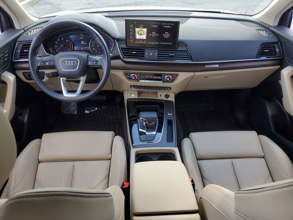 Certified 2024 Audi Q5 2.0T Premium w/ Convenience Package image 24