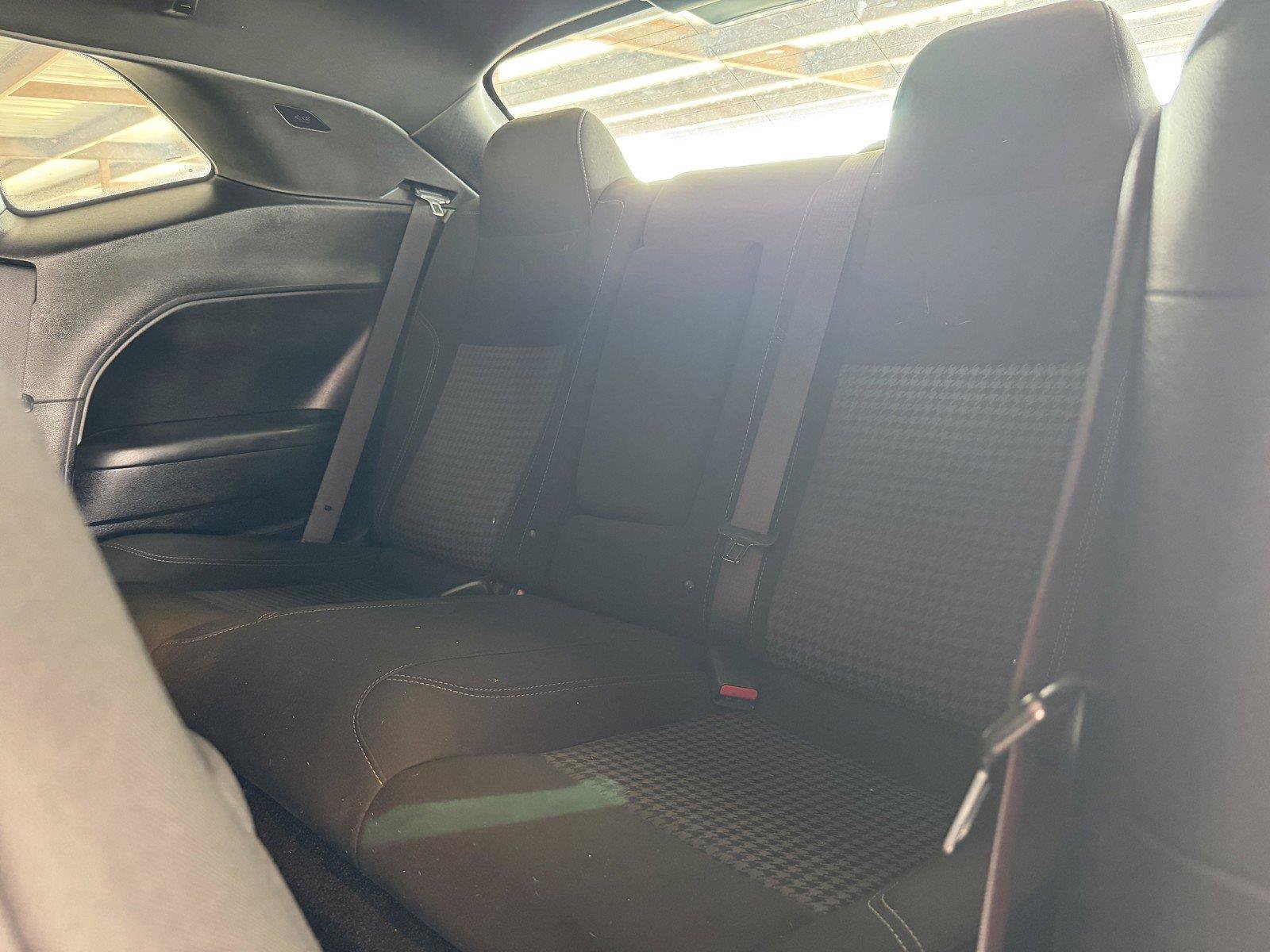 Used 2020 Dodge Challenger SXT RWD image 29