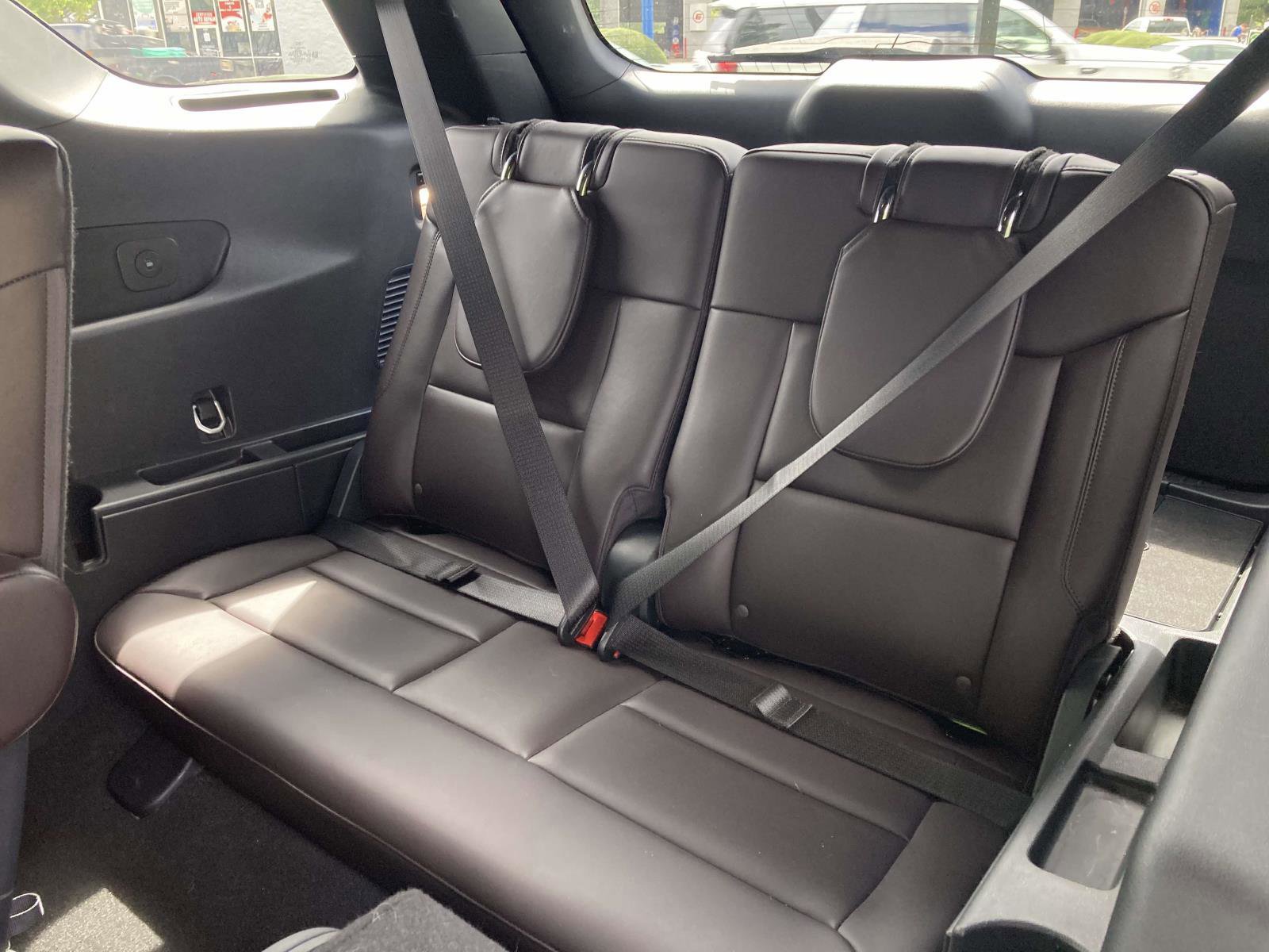 Used 2025 Ford Explorer Platinum image 17