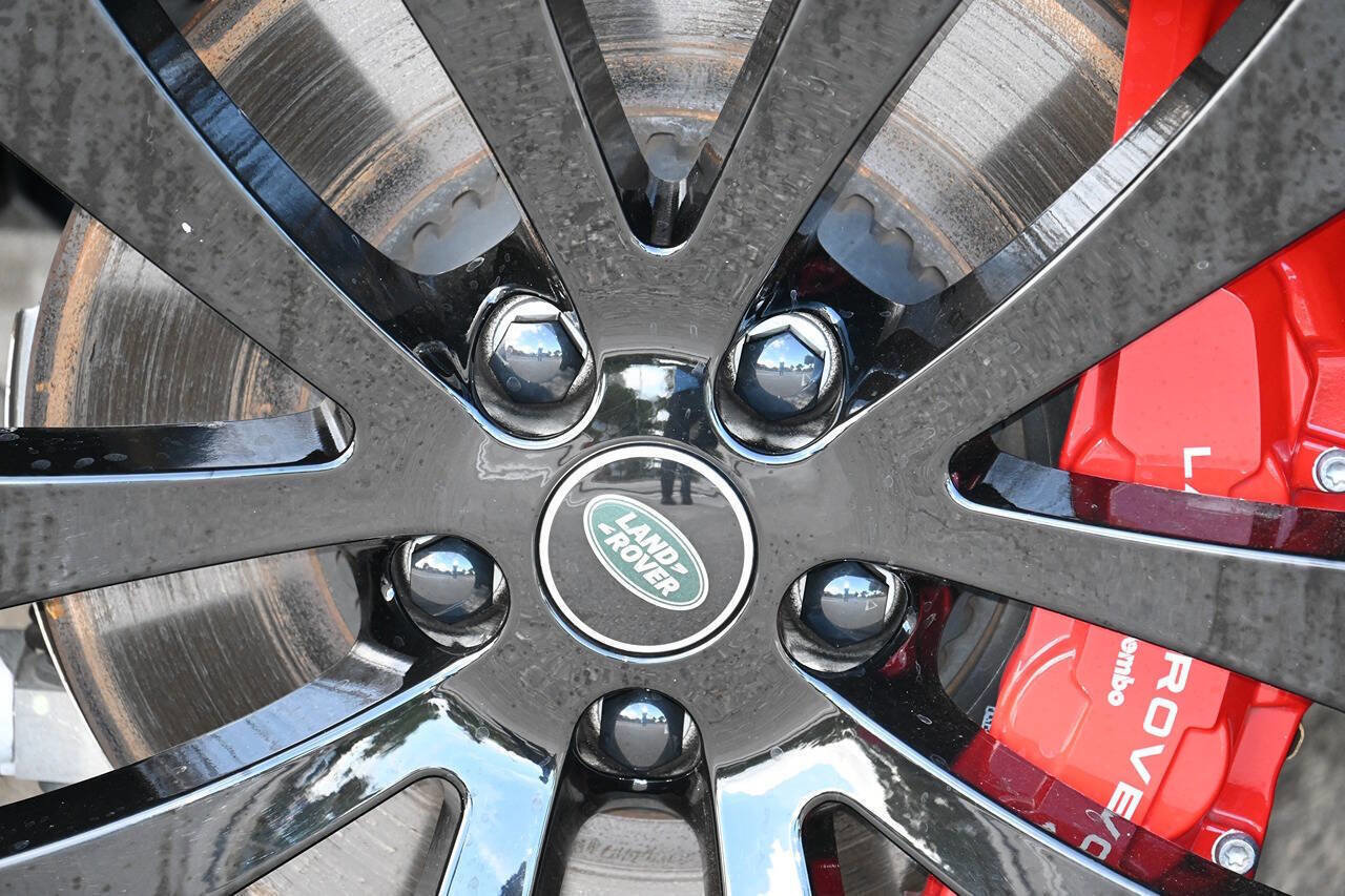 Used 2025 Land Rover Range Rover Sport Dynamic SE image 13
