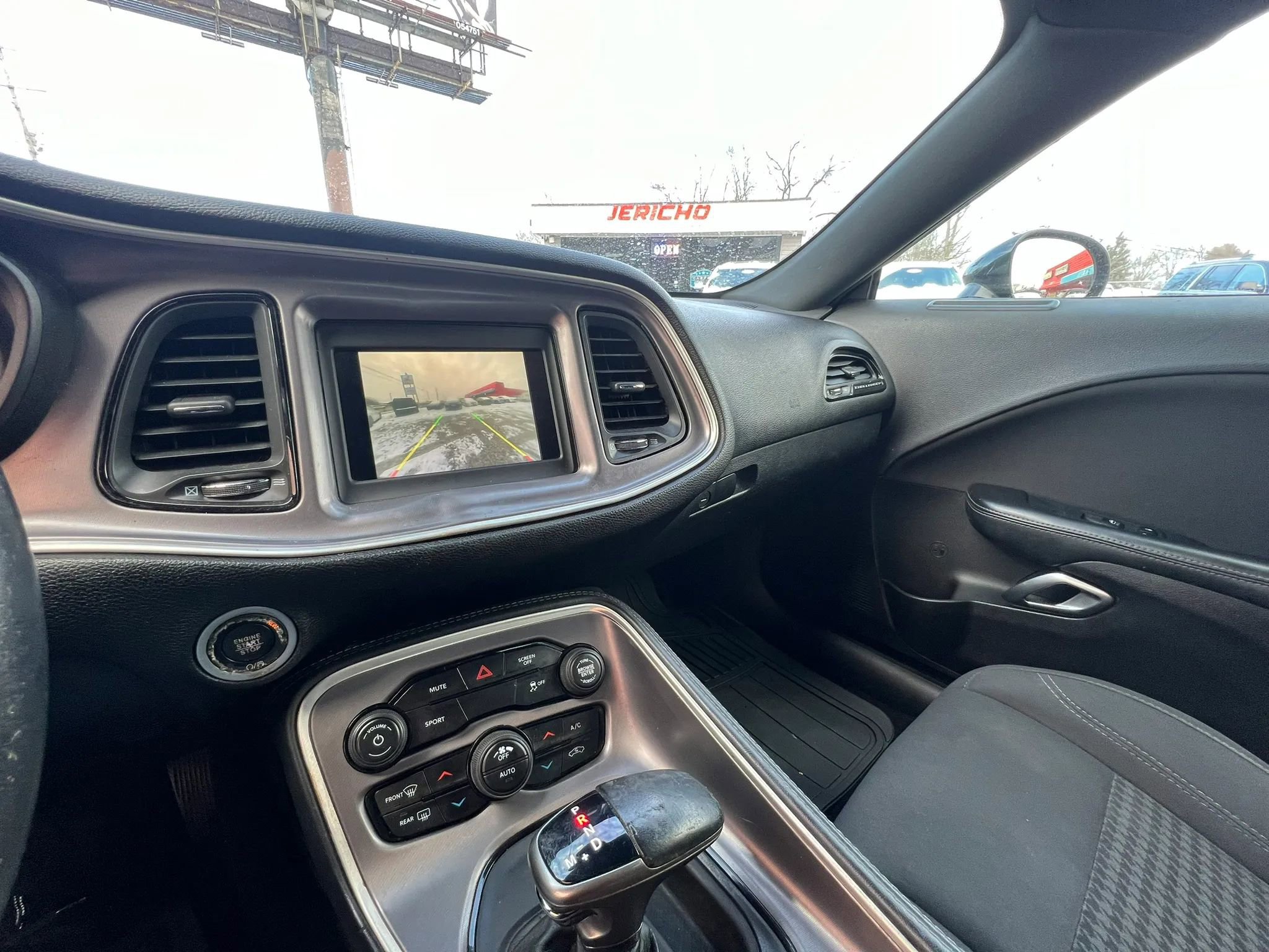 Used 2019 Dodge Challenger SXT image 14