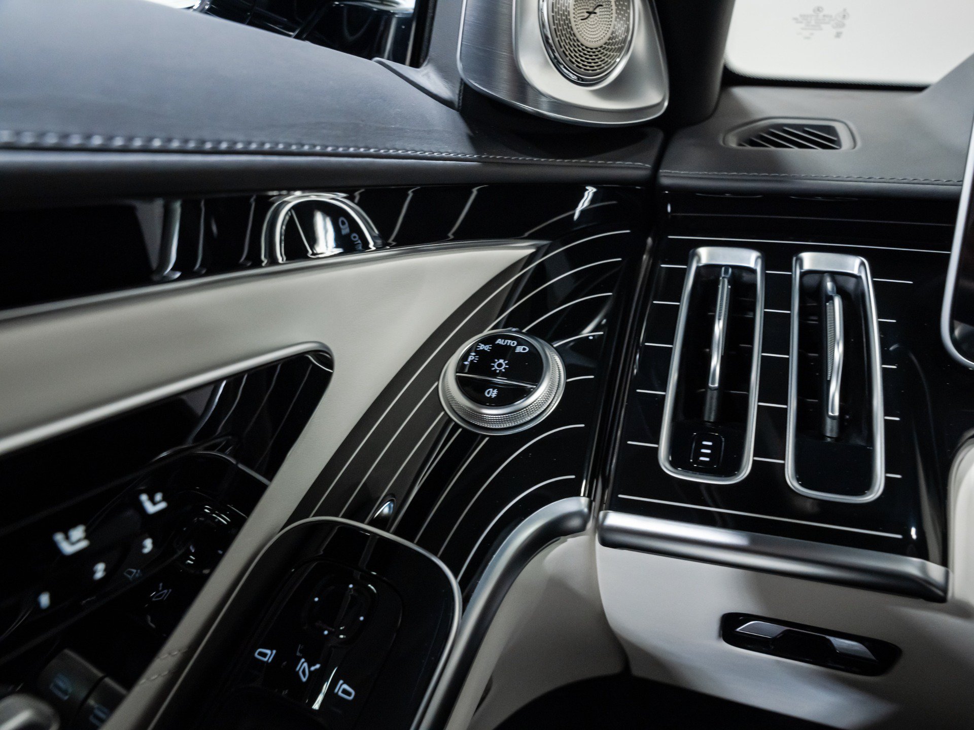 Used 2024 Mercedes-Benz Maybach S 680 4MATIC image 44