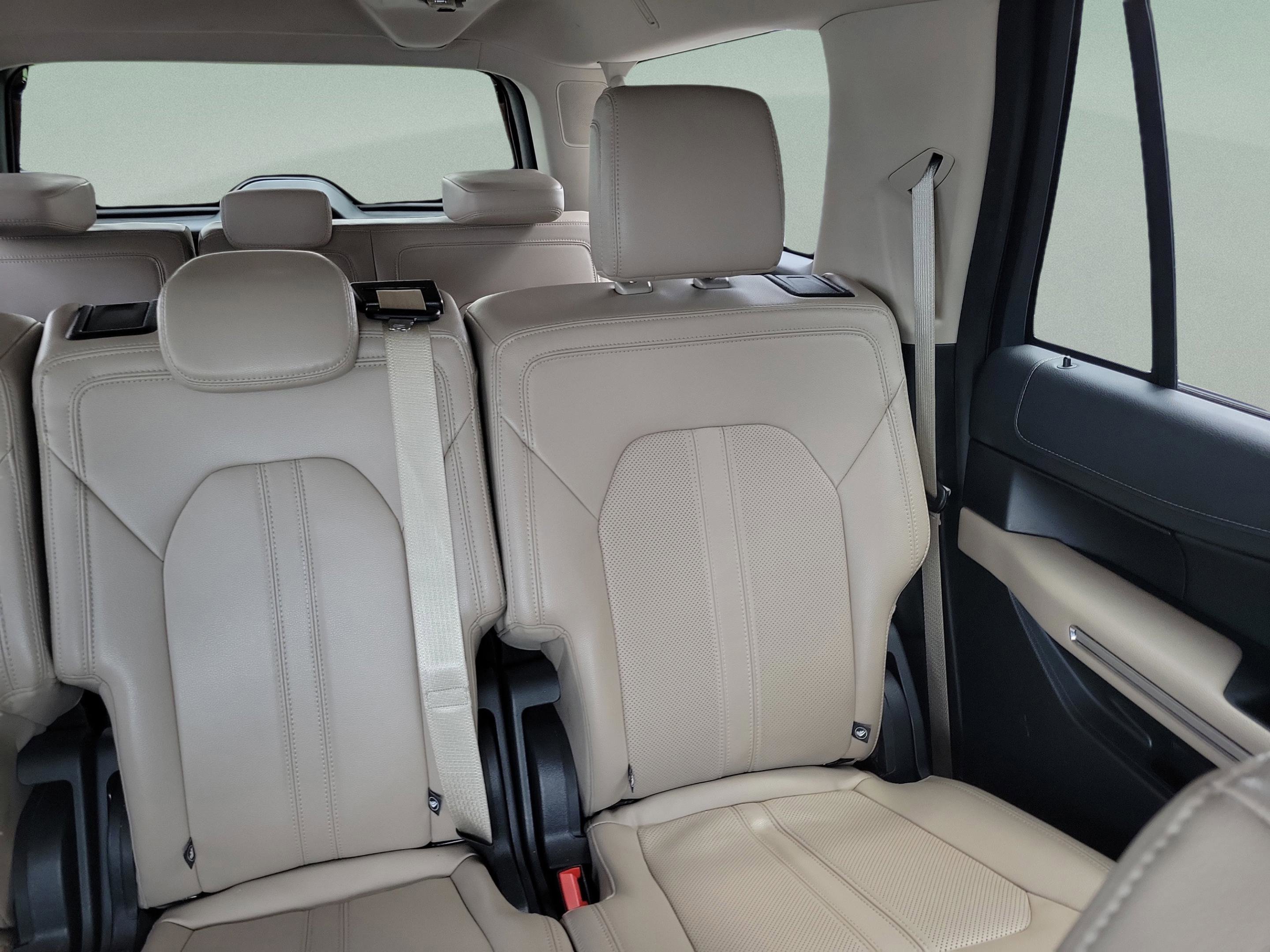 Used 2024 Ford Expedition Max Limited AWD/4WD image 10
