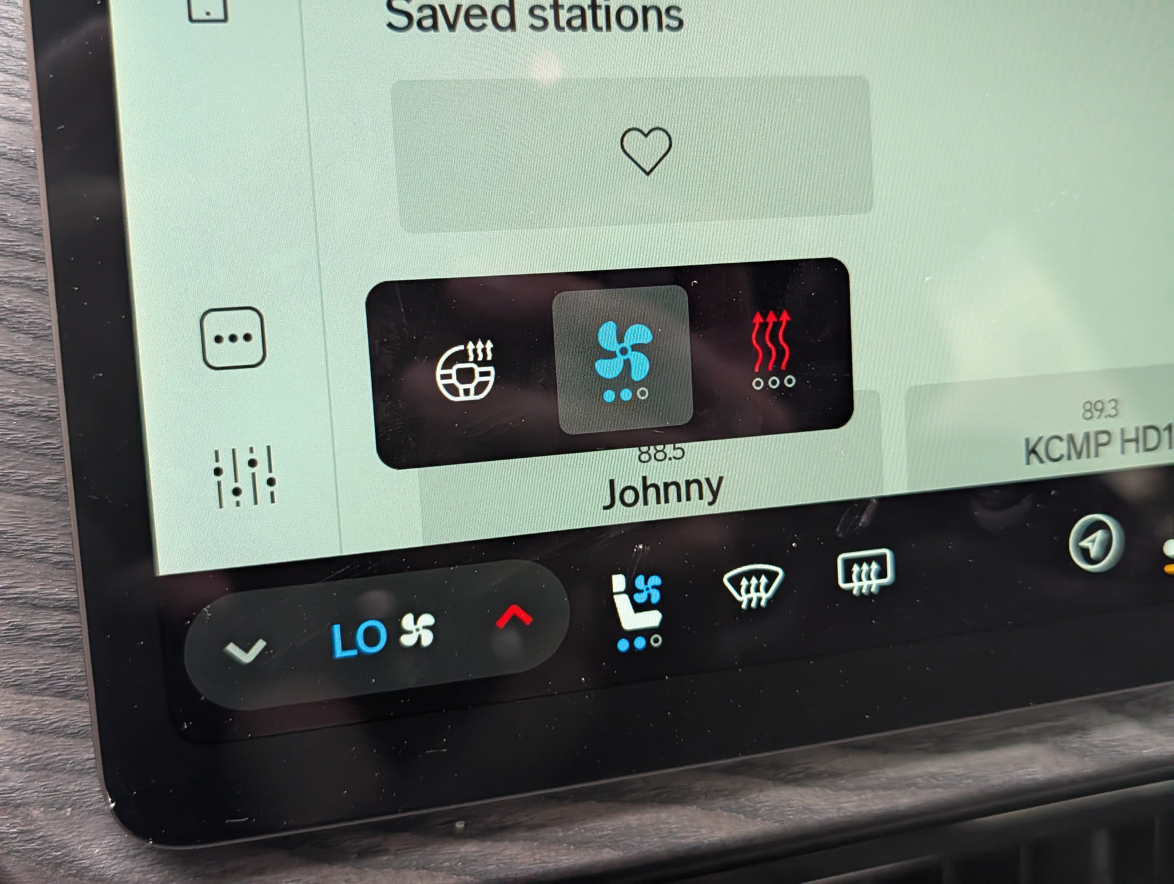 Used 2023 Rivian R1S Adventure AWD/4WD image 28