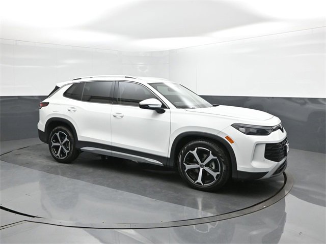 New 2026 Volkswagen Tiguan SE image 17