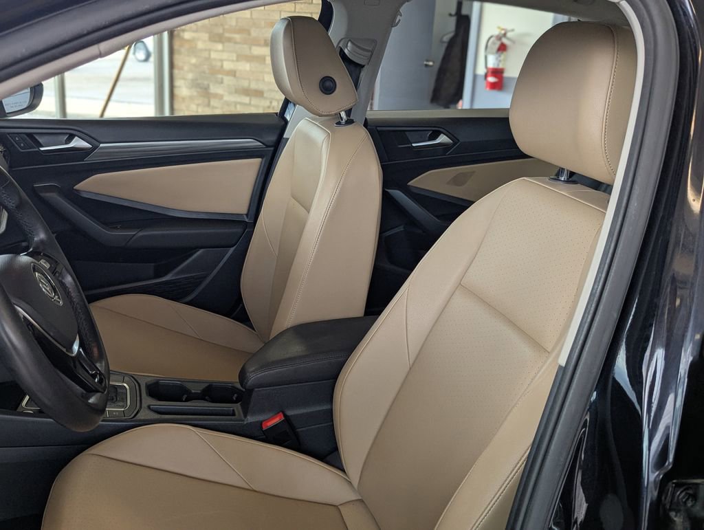 Used 2019 Volkswagen Jetta SEL image 14