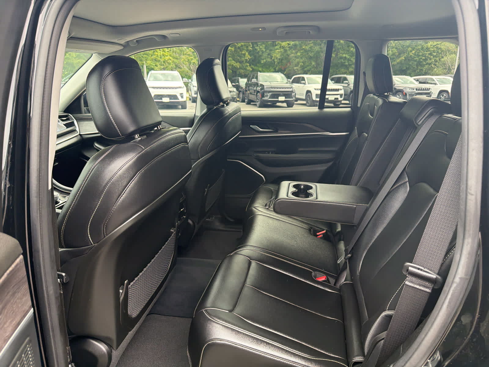 Used 2023 Jeep Grand Cherokee 4WD 4xe image 15