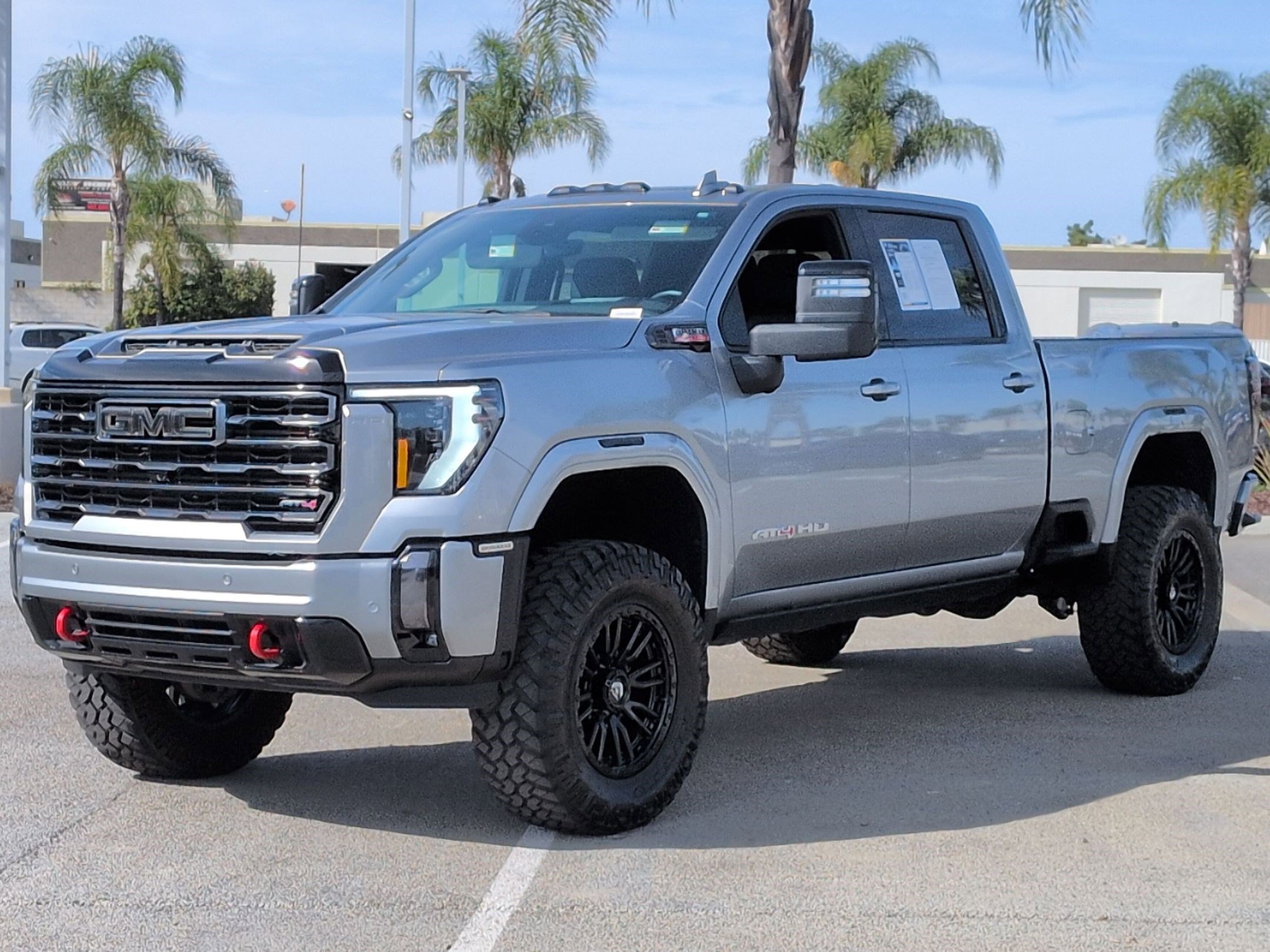 Used 2024 GMC Sierra 2500 AT4 w/ AT4 Premium Plus Package AWD/4WD image 5