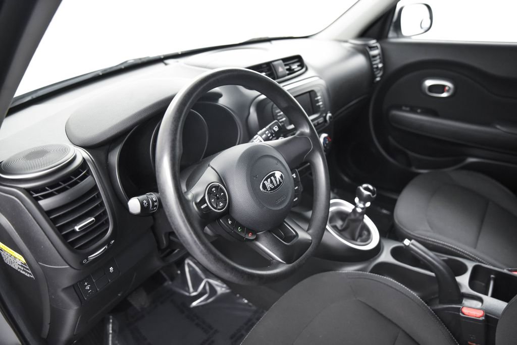 Used 2018 Kia Soul image 16