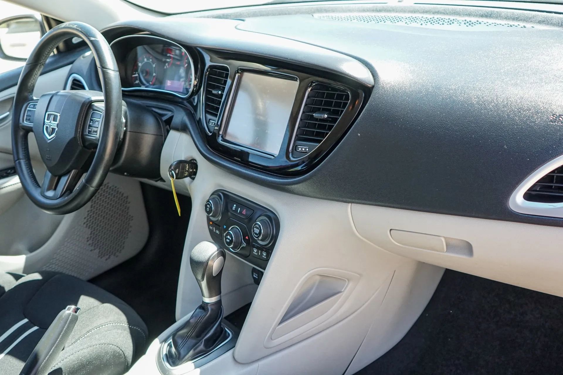 Used 2013 Dodge Dart SXT image 31