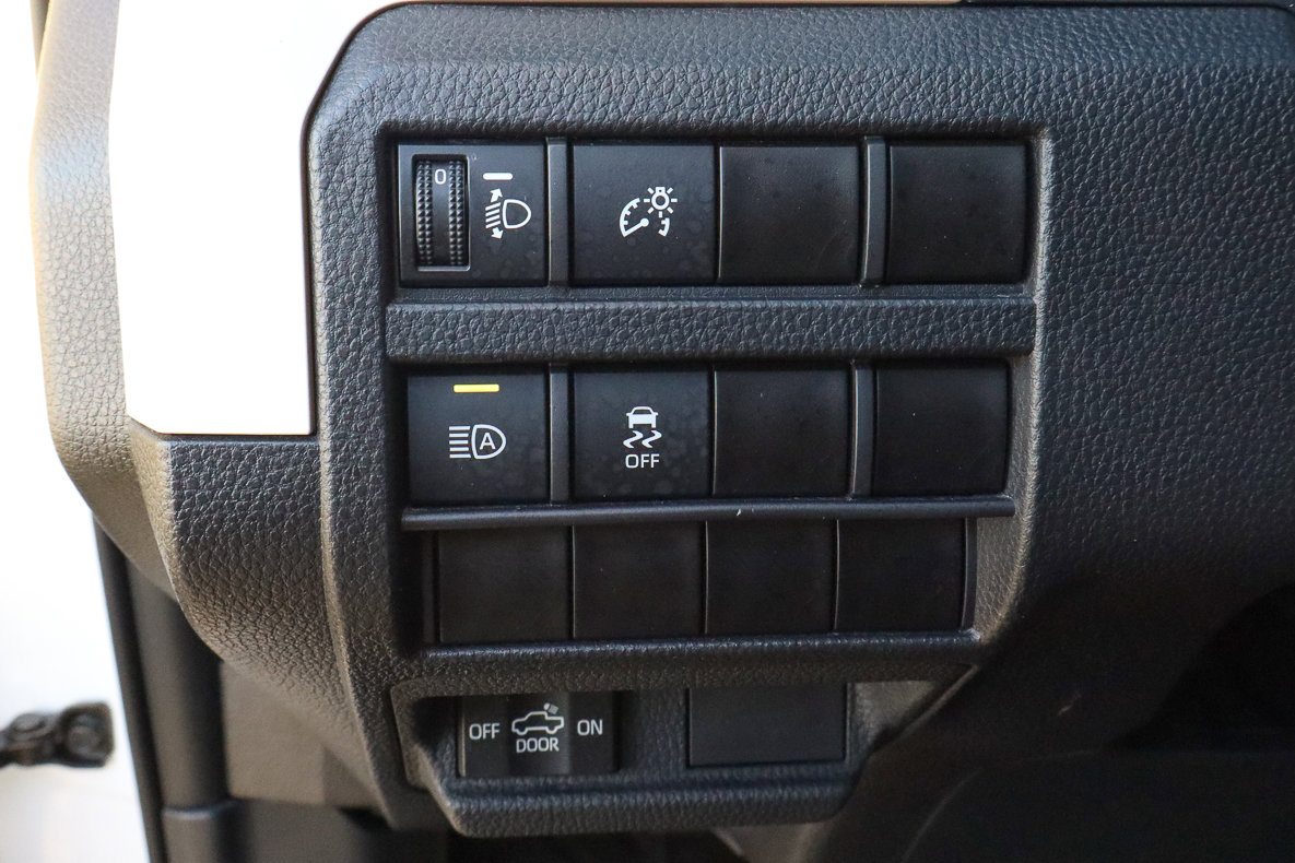 Used 2024 Toyota Tacoma TRD Off-Road image 18