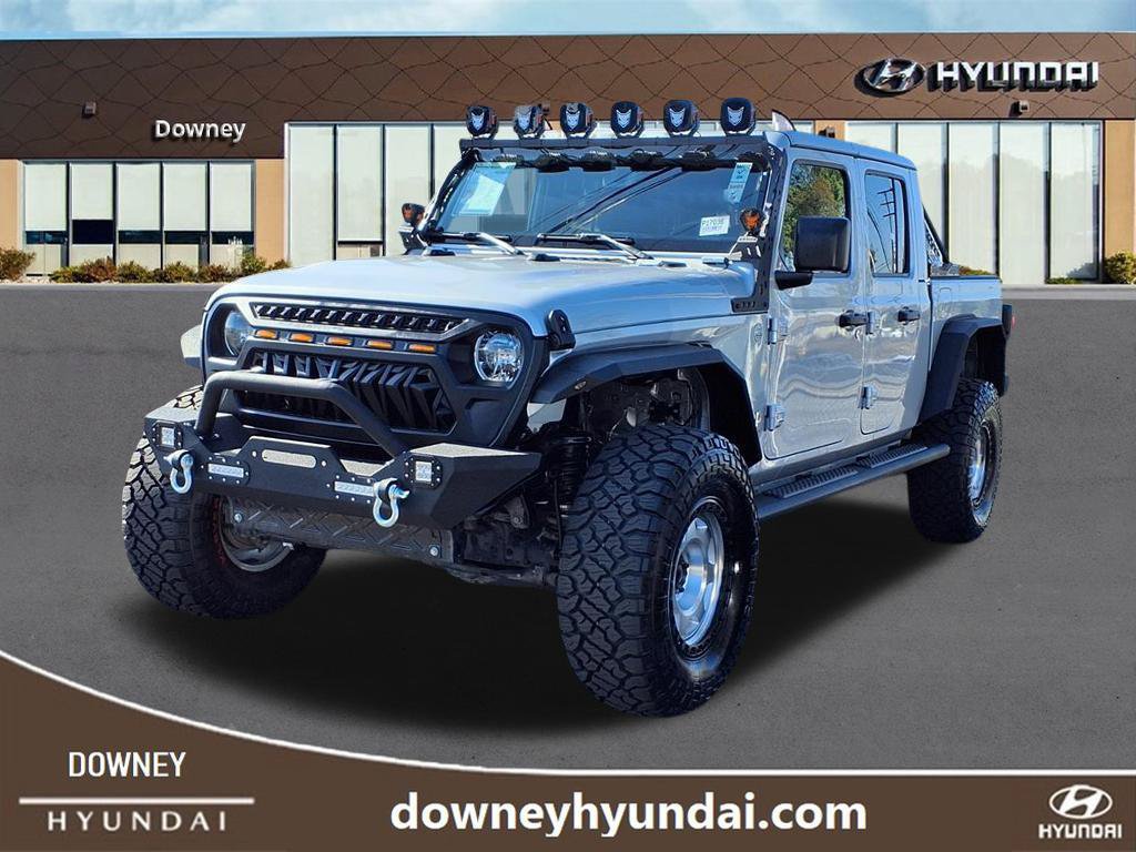 Used 2023 Jeep Gladiator Overland AWD/4WD image 1
