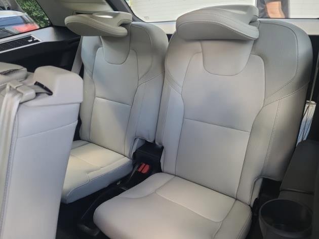 Used 2024 Volvo XC90 B6 Plus w/ Protection Package image 6