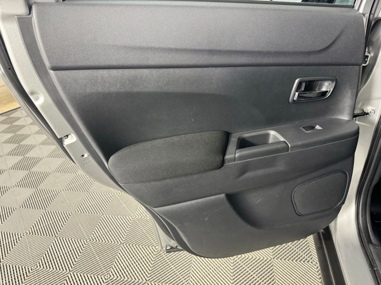 Used 2025 Mitsubishi Outlander Sport ES image 21