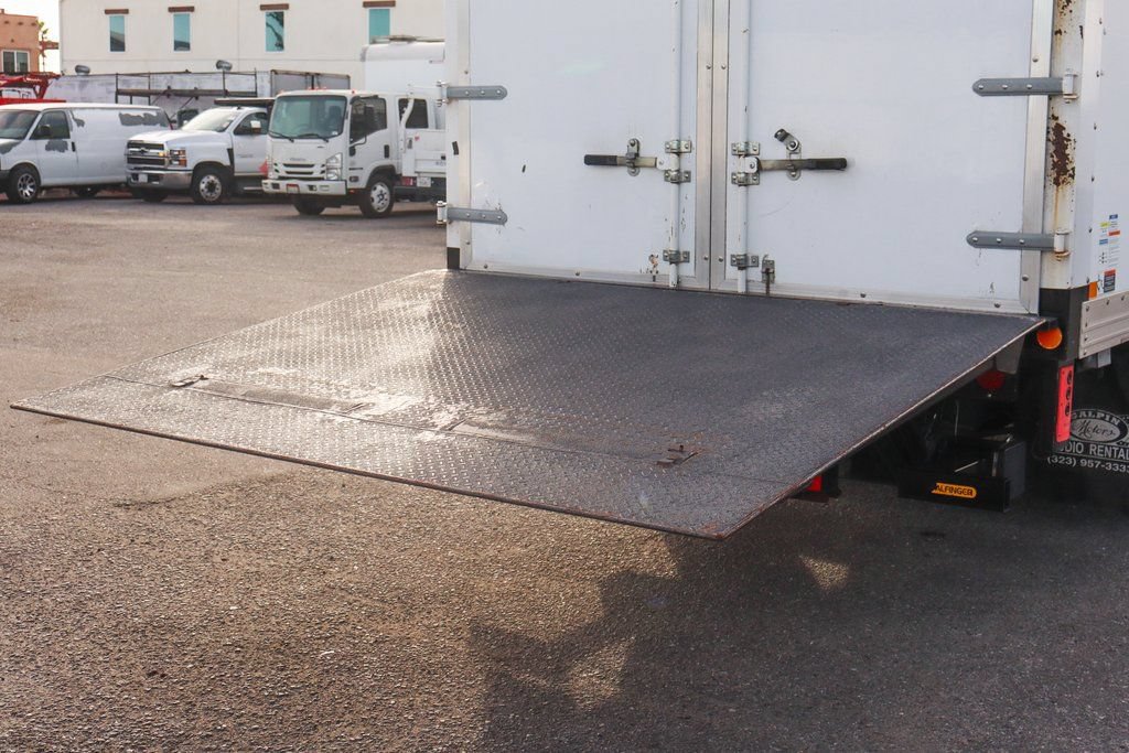 Used 2017 Ford F550 2WD Regular Cab Super Duty image 8