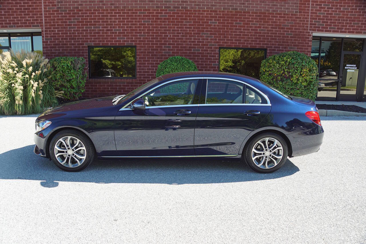 Used 2016 Mercedes-Benz C 300 Sedan image 3