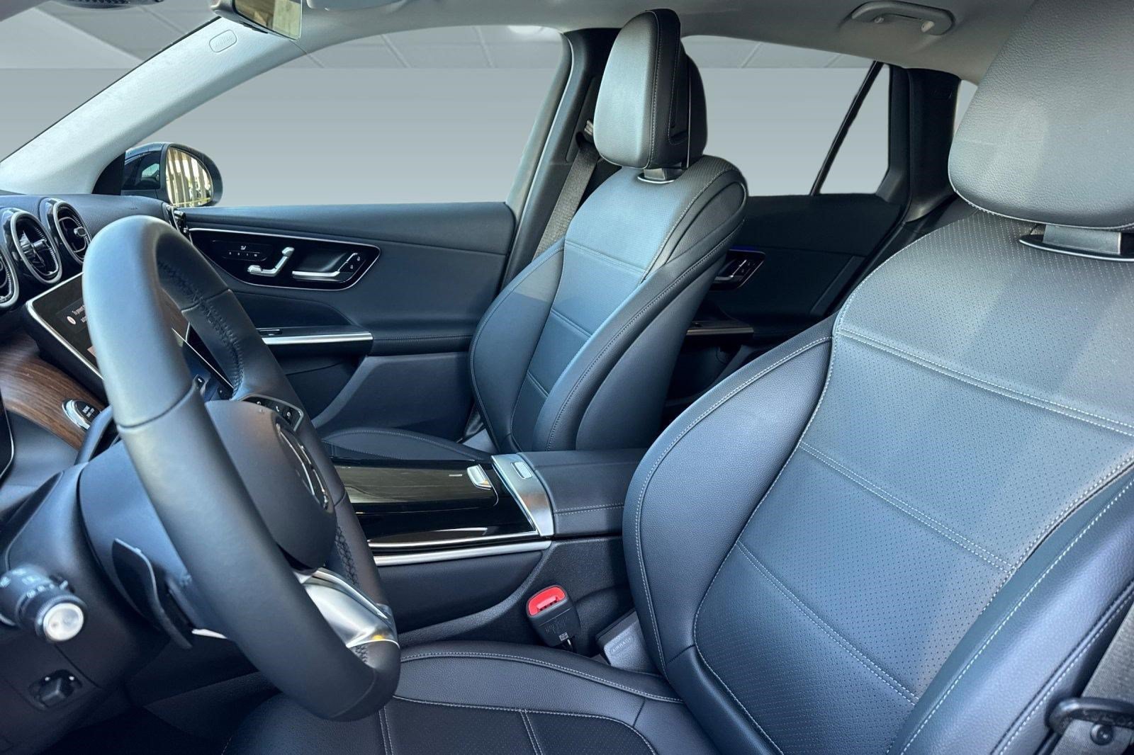 Certified 2025 Mercedes-Benz GLC 350e 4MATIC image 5