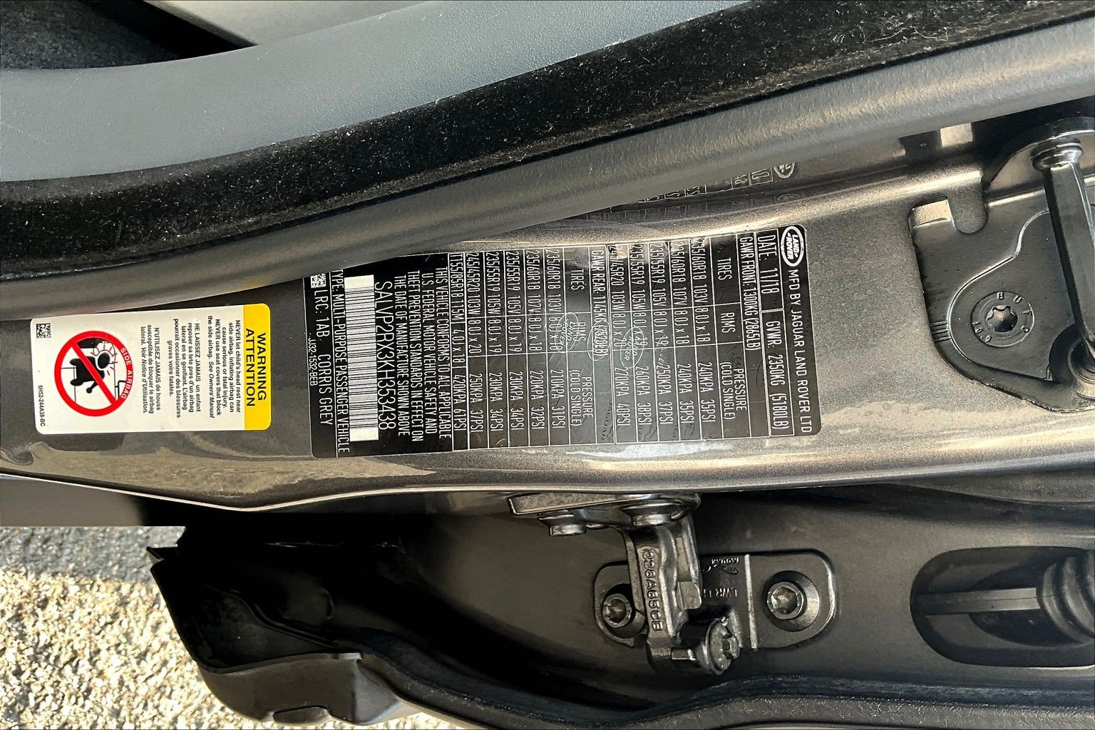 Used 2019 Land Rover Range Rover Evoque SE AWD/4WD image 34