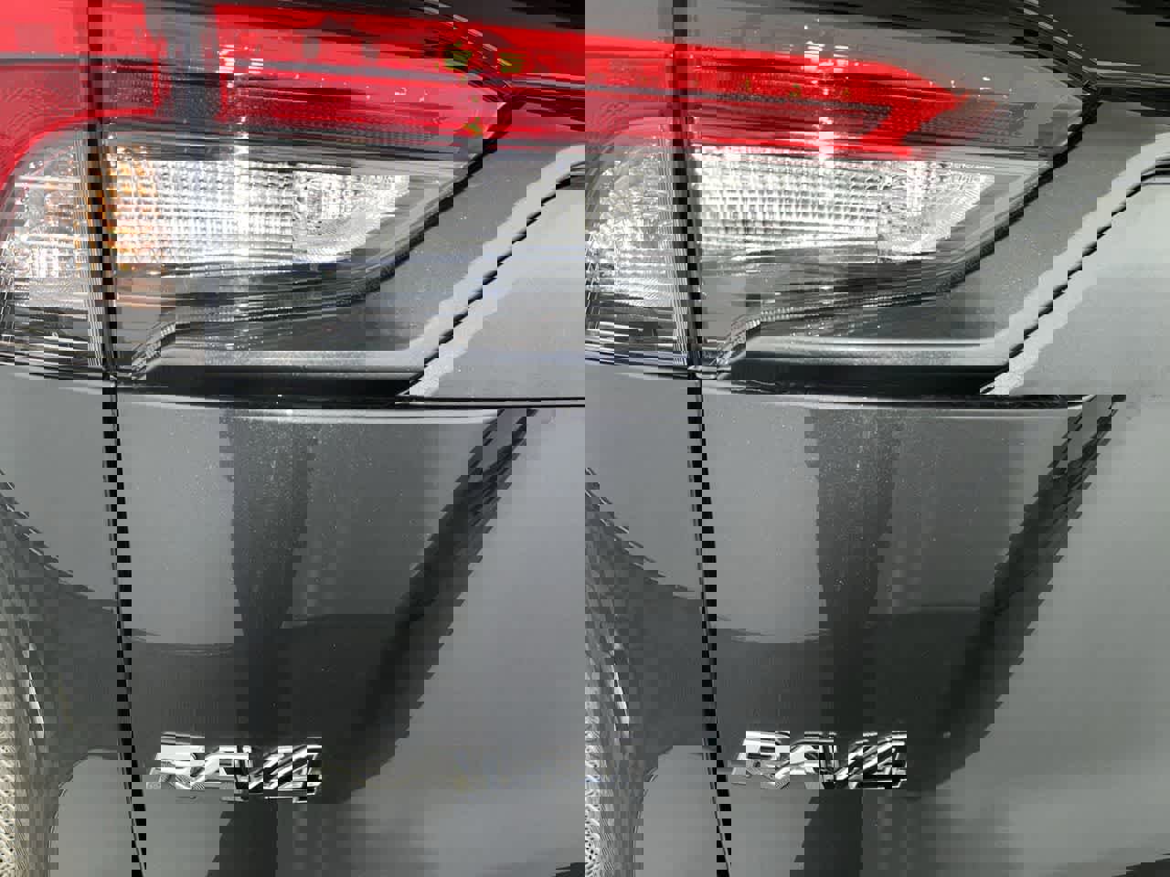 Used 2025 Toyota RAV4 XLE image 11