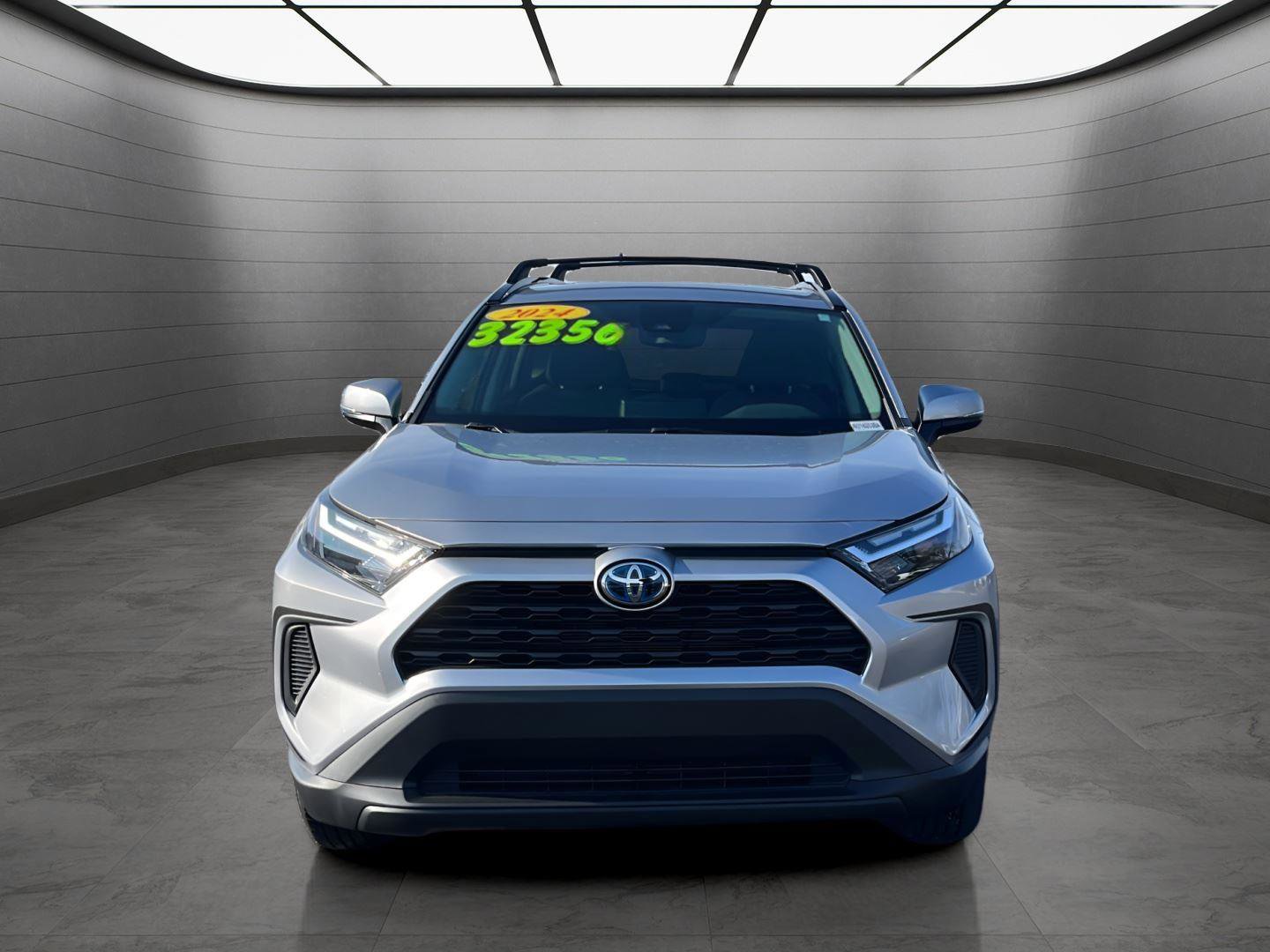 Used 2024 Toyota RAV4 XLE image 12