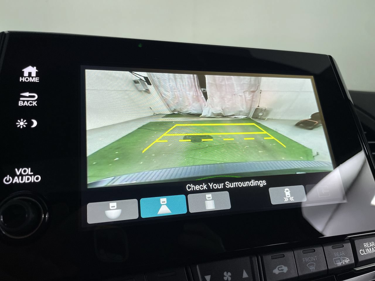 Used 2023 Honda Odyssey Touring image 15