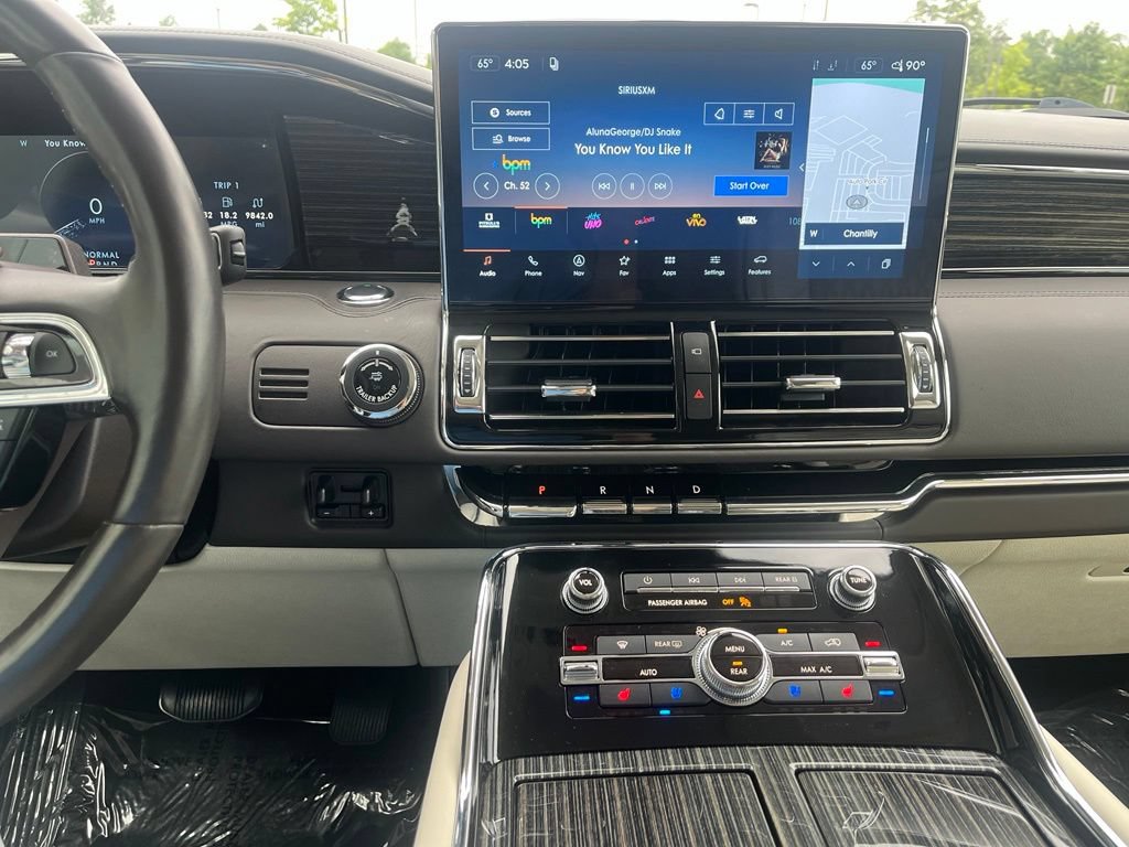 Used 2022 Lincoln Navigator L Black Label AWD/4WD image 33