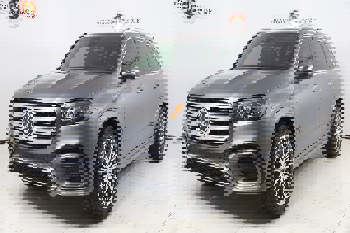 Used 2025 Mercedes-Benz GLS 450 4MATIC image 5