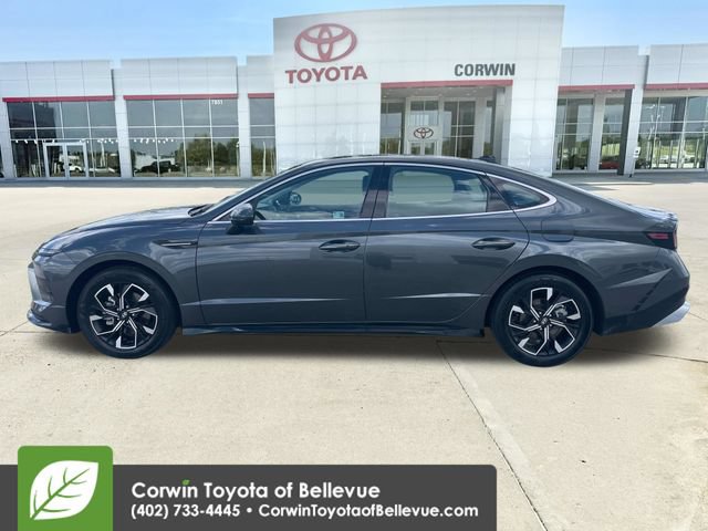 Used 2025 Hyundai Sonata SEL FWD image 2