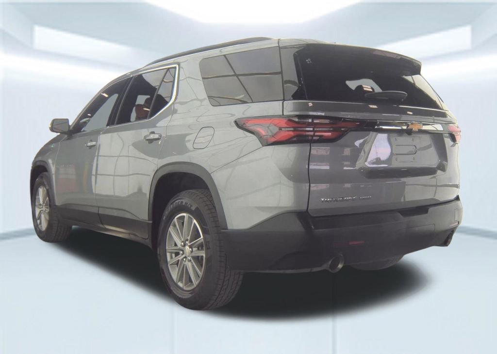 Used 2023 Chevrolet Traverse LT image 4