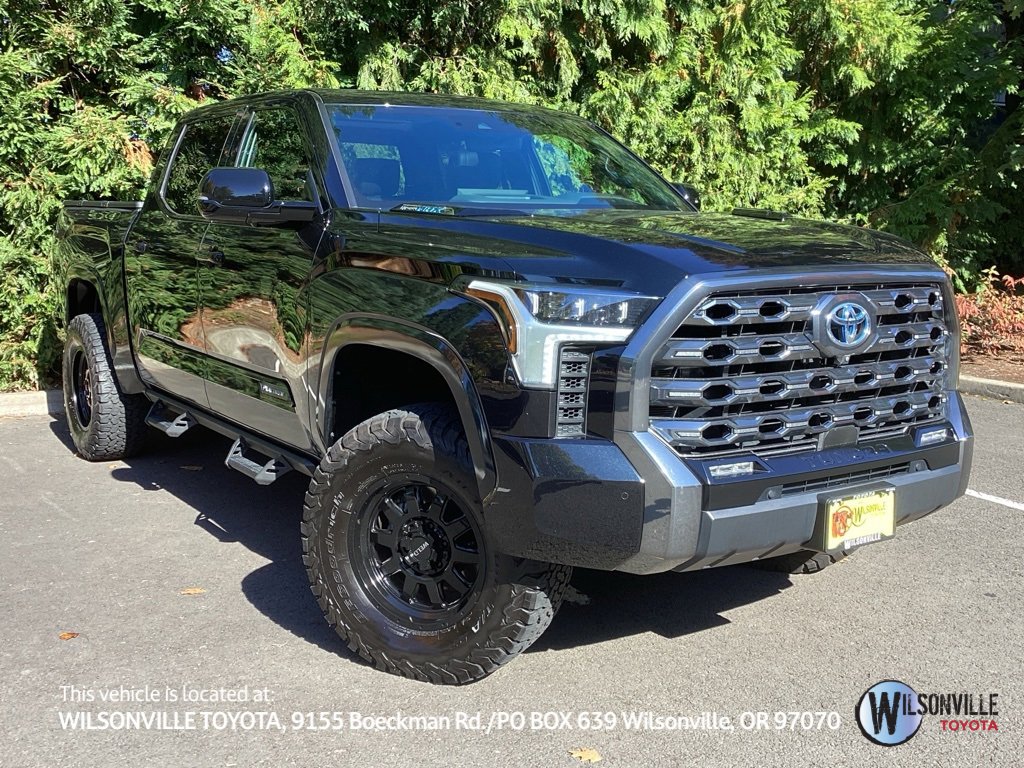 Used 2023 Toyota Tundra Platinum image 1