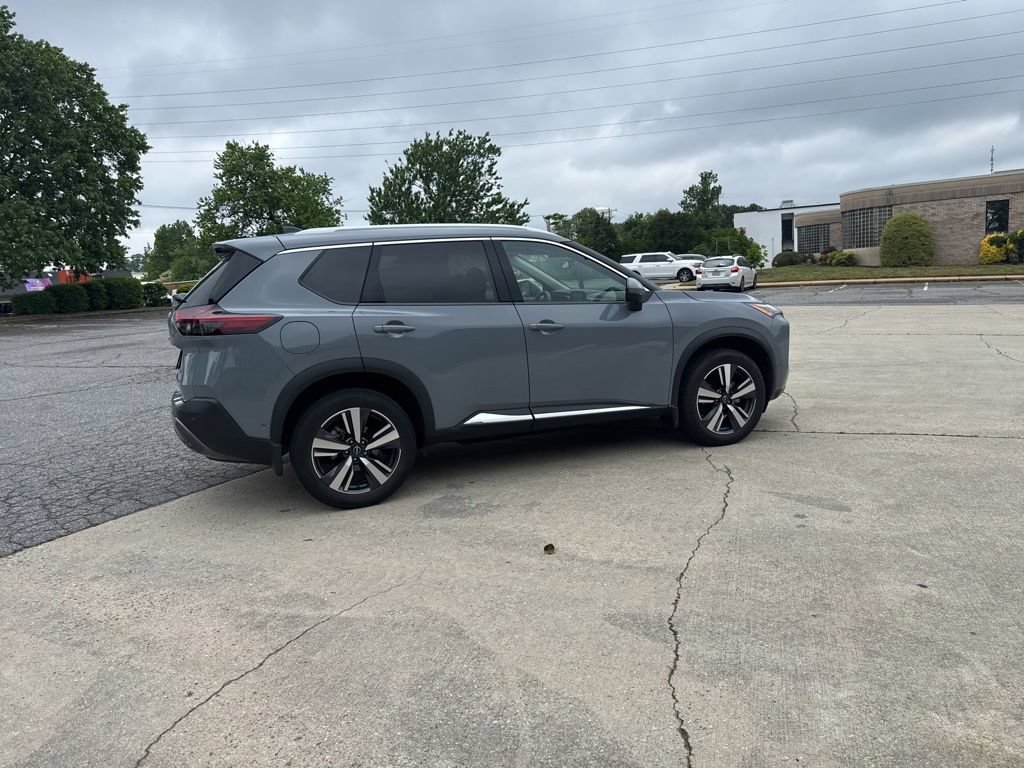 Used 2023 Nissan Rogue SL w/ SL Premium Package FWD image 8