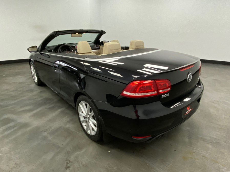 Used 2016 Volkswagen Eos Komfort FWD image 4