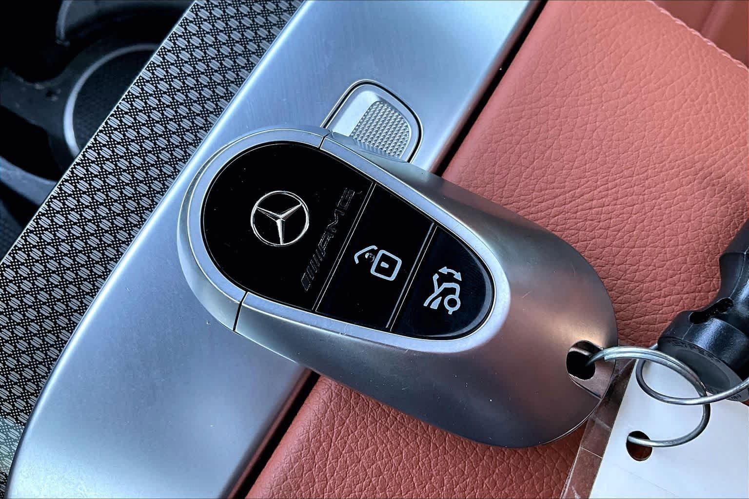 Certified 2025 Mercedes-Benz GLC 43 AMG 4MATIC image 15