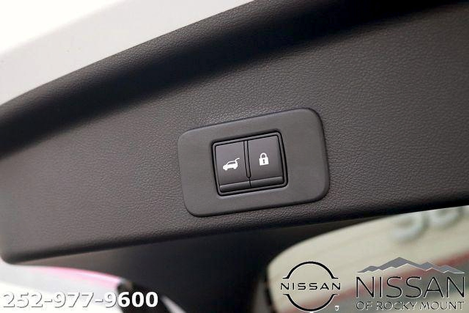 New 2026 Nissan Murano Platinum w/ Cargo Package AWD/4WD image 16