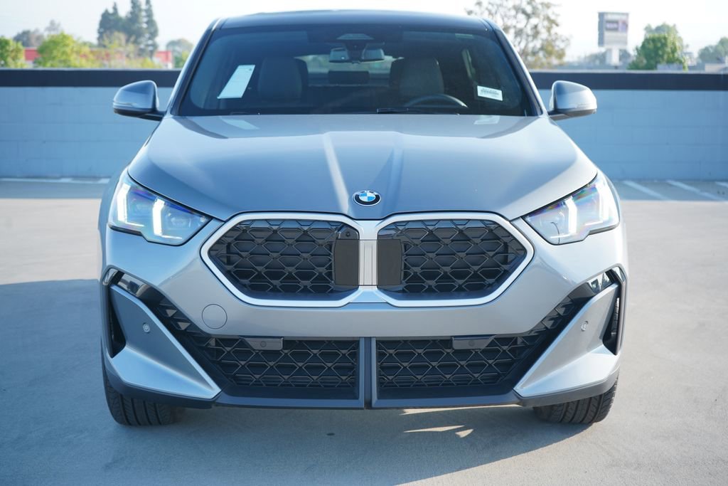 New 2026 BMW X2 xDrive28i w/ Technology Package image 2