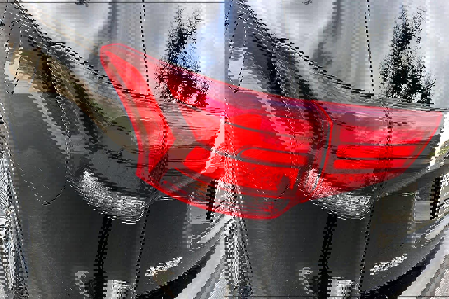 Used 2020 Mitsubishi Outlander SE image 29