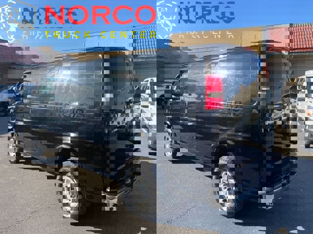 Used 2015 Chevrolet Express 2500 image 17