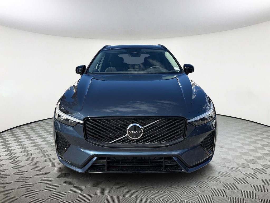New 2026 Volvo XC60 B5 Plus image 2