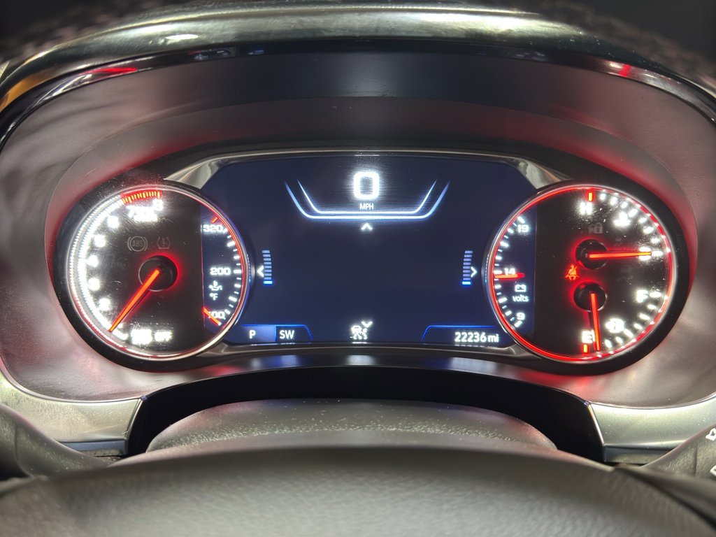 Used 2023 Chevrolet Traverse Premier image 30