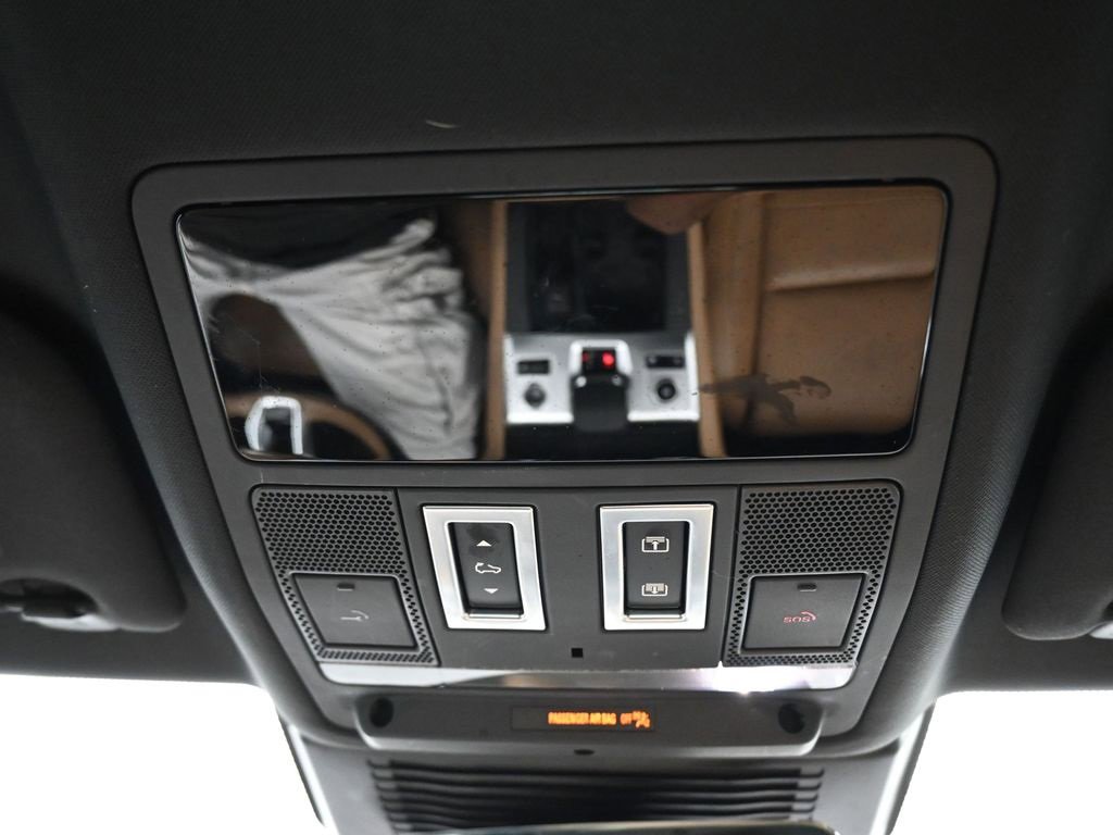 Used 2023 Jaguar F-PACE S image 29