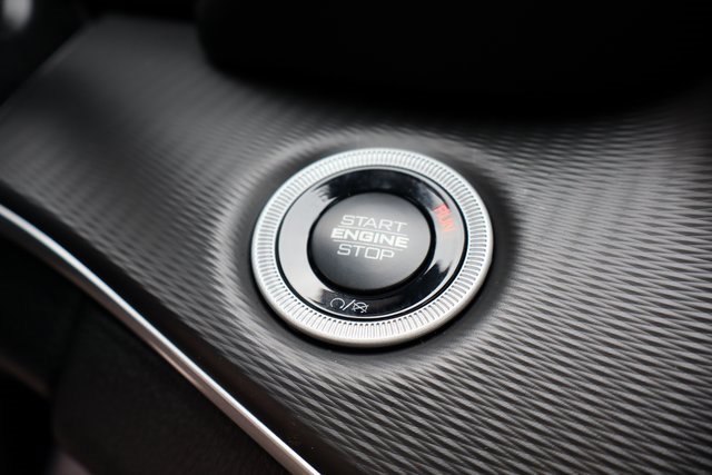 New 2025 Jeep Grand Cherokee Altitude image 16